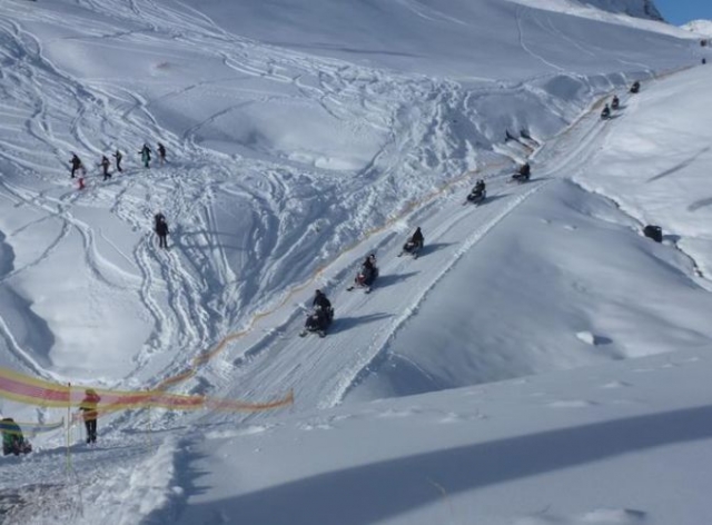  moto de nieve el 1 de diciembre 
